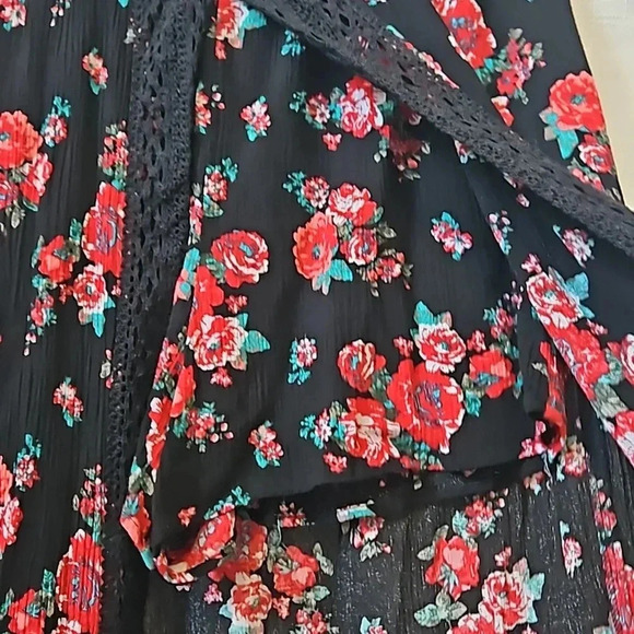 FANCY SHORTS - Picture 4 of 12